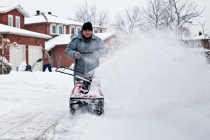 Read more about the article 5 Best Battery-Powered Snow Blowers for 2024